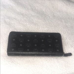 MCM Black Key Card Holder with Textured Leather Finish